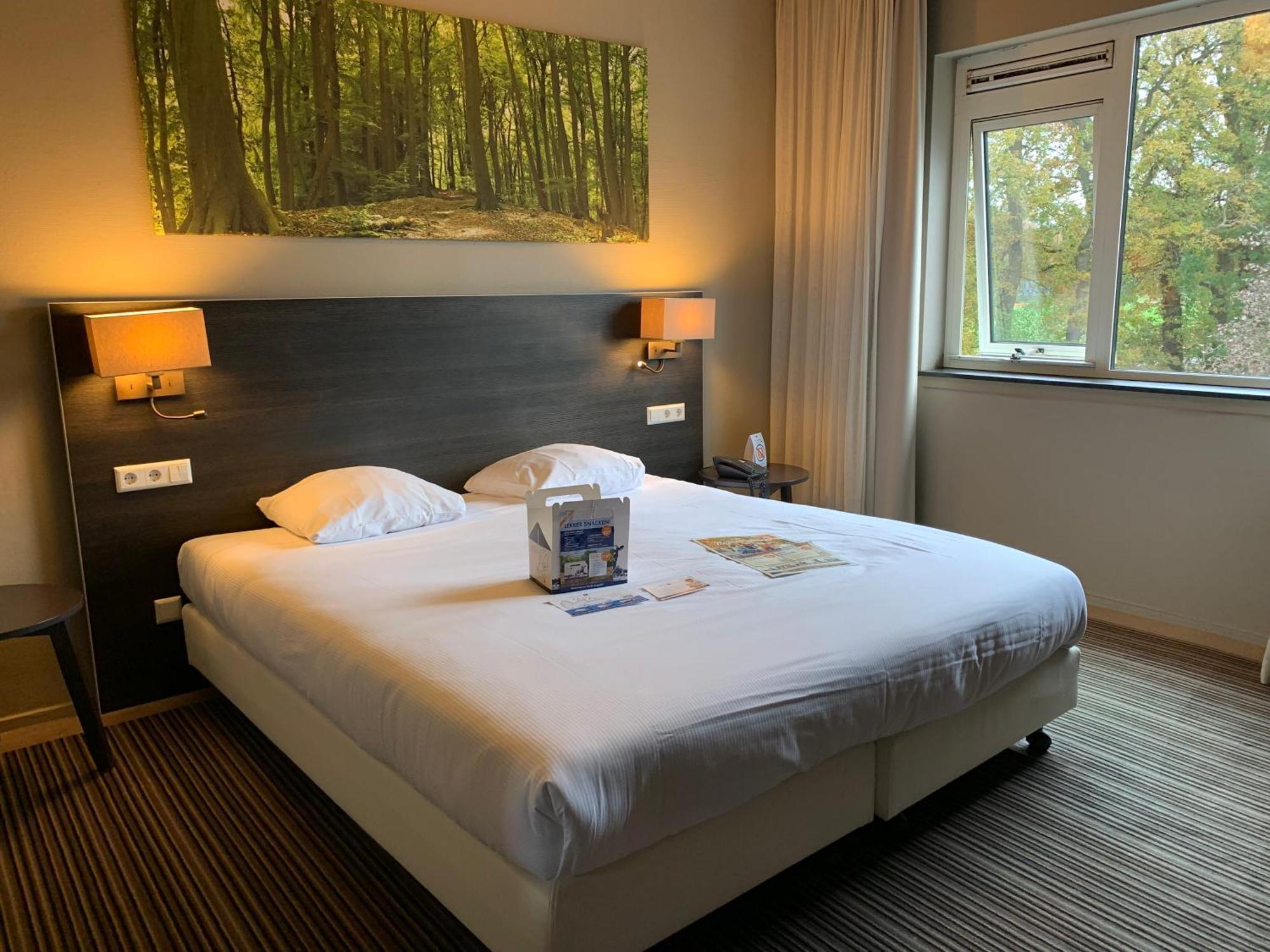 Fletcher Hotel-Restaurant Het Witte Huis Soest Esterno foto