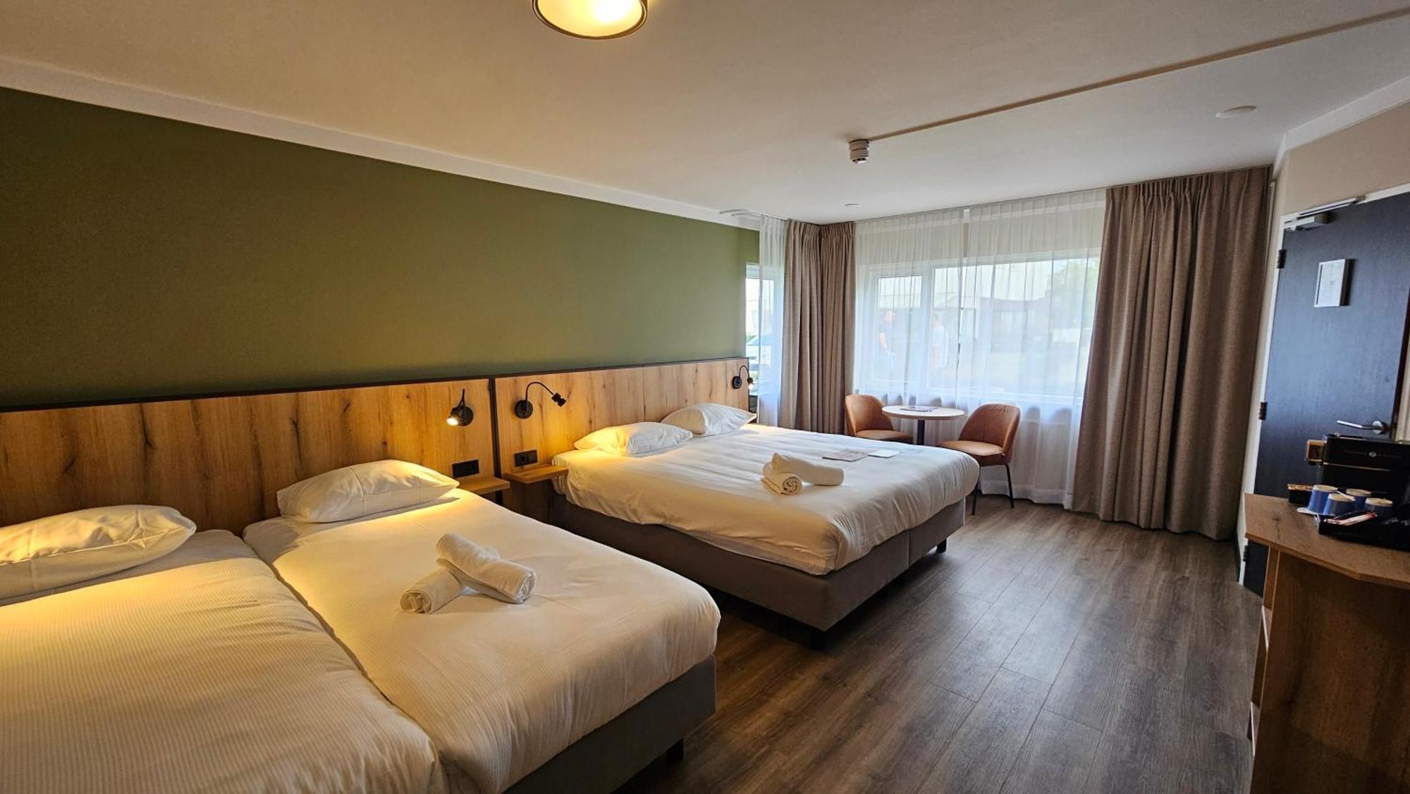 Fletcher Hotel-Restaurant Het Witte Huis Soest Esterno foto