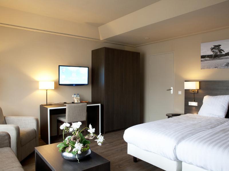 Fletcher Hotel-Restaurant Het Witte Huis Soest Esterno foto